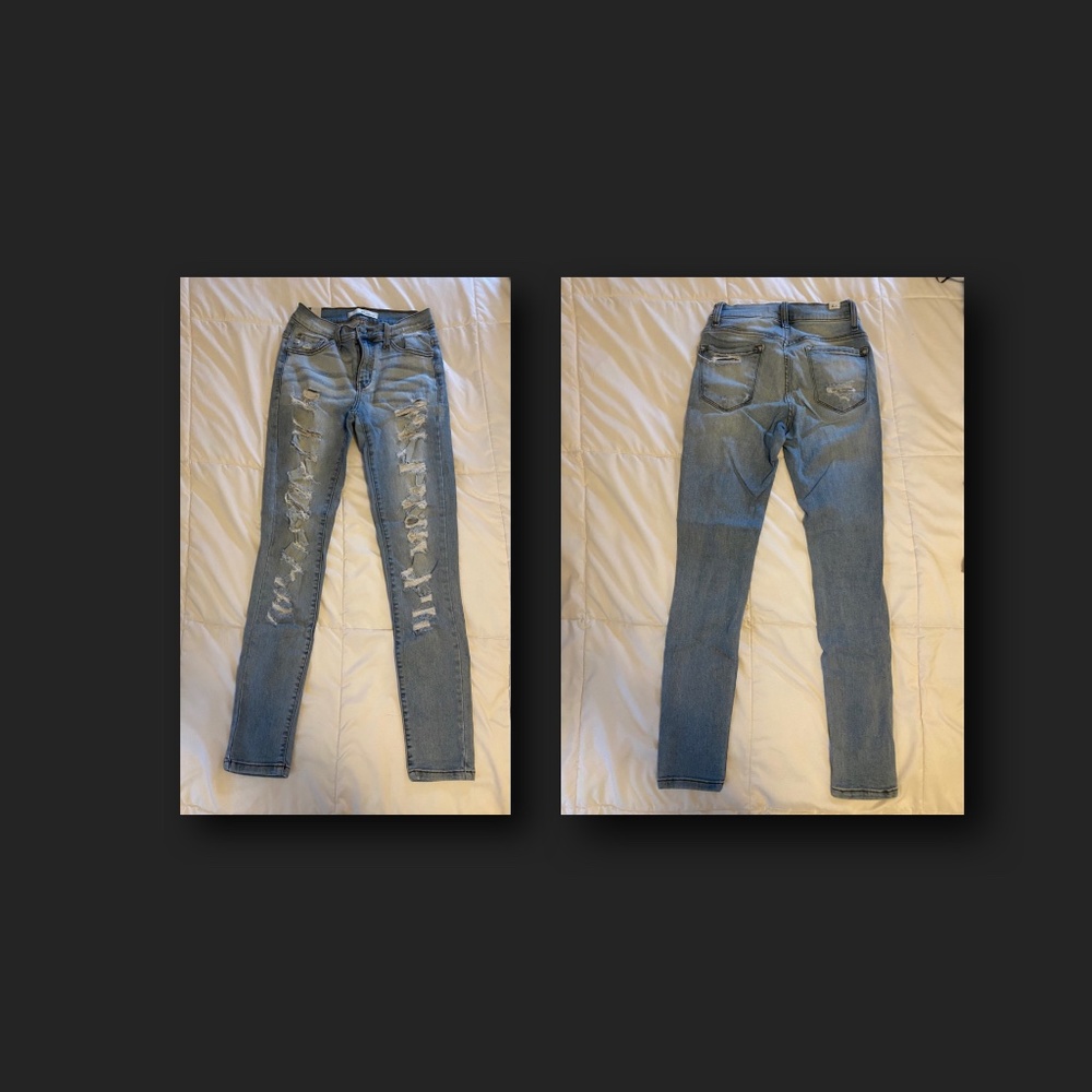 Ripped Skinny Jeans